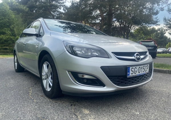 Opel Astra cena 22900 przebieg: 187000, rok produkcji 2013 z Suwałki małe 379